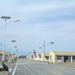 太阳能路灯何日“点亮”沈城街路？