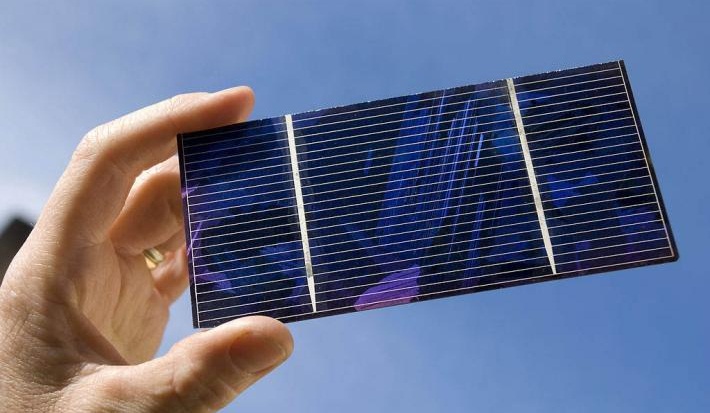 利用光伏效应制造太阳能电池变成现实