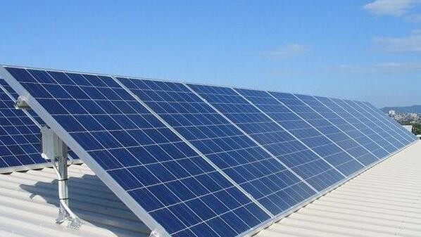 【趣专利】晴天和下雨天光伏均能发电的智能装置