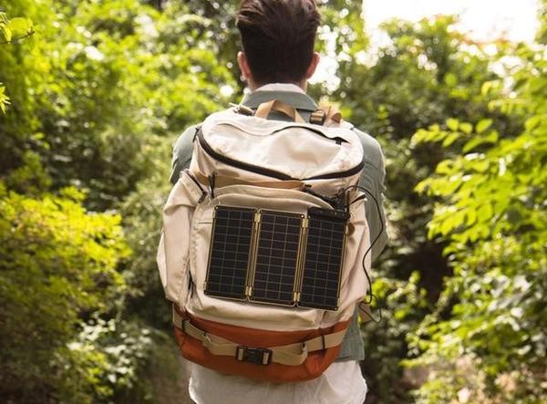 充电宝Out了！试试世上最薄的太阳能充电板