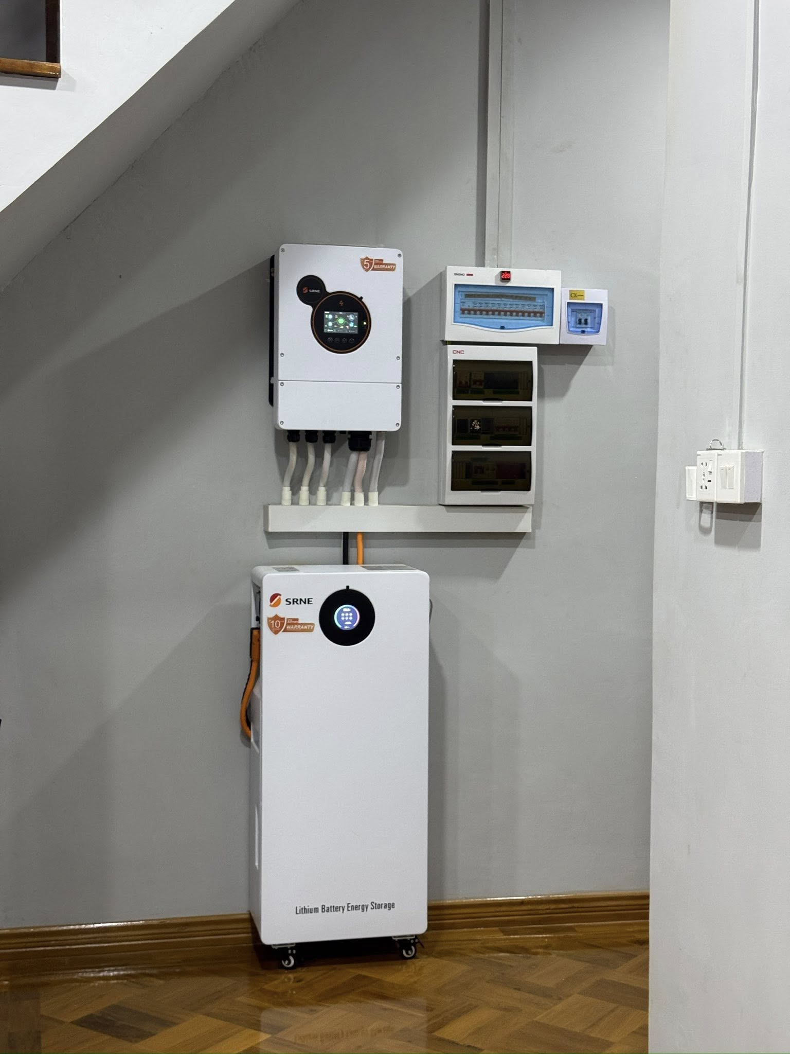 离网逆变器的价格区间是多少